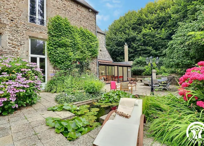 Bed and Breakfast Manoir de l'Angélus à Dol-de-Bretagne