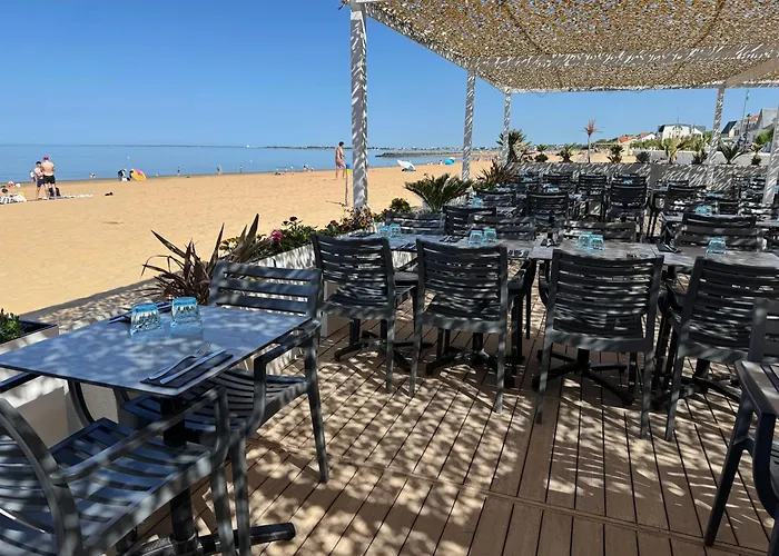 Acadie Saint Victor - Hôtel restaurant -Face mer- Châtelaillon plage