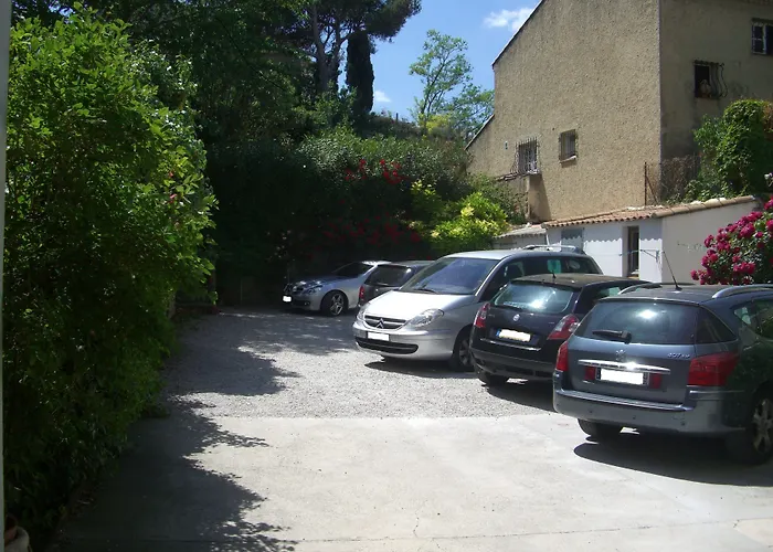 Logis Hotel du Midi Salon-de-Provence