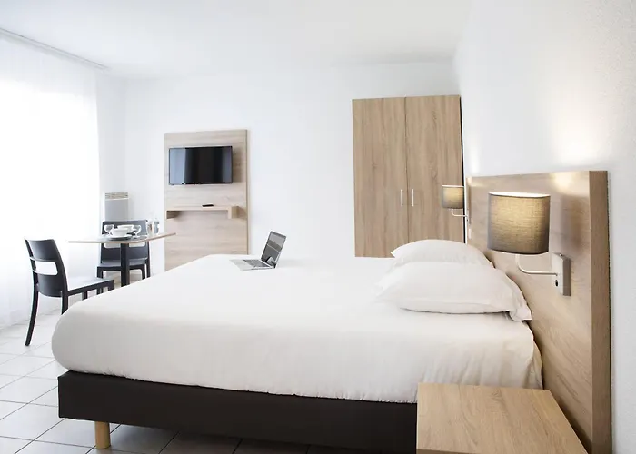 Zenitude Hôtel-Résidences La Versoix Divonne-les-Bains
