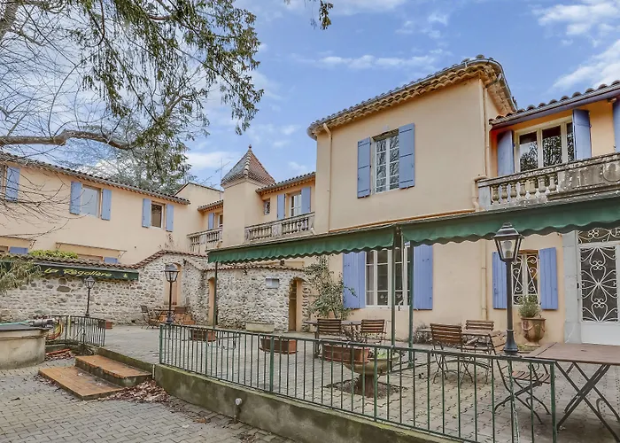 Logis Hotel Le Domaine de la Régalière Anduze