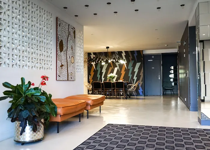 Hôtel Le Collonges TV connecté wifi Netflix Brive-la-Gaillarde