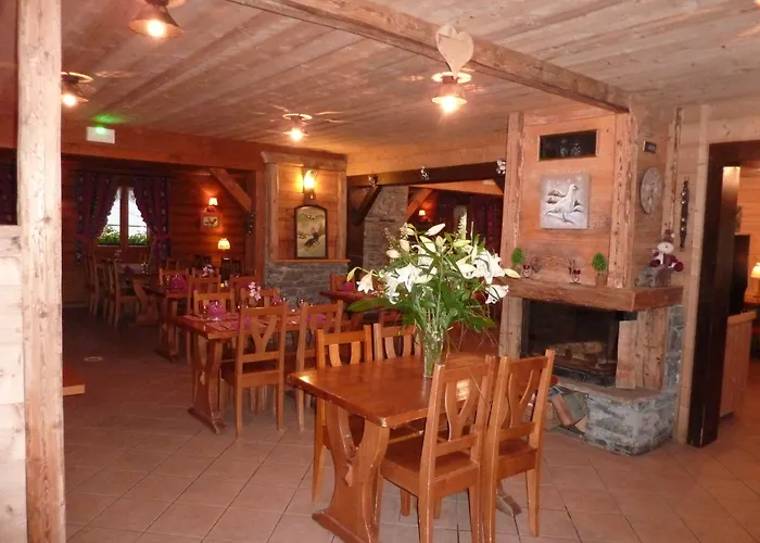 Hotel La Perdrix Blanche à Châtel