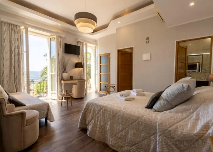 Hotel Restaurant Bellevue Bormes-les-Mimosas