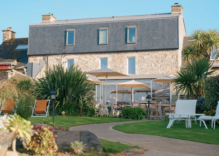 Hôtel Les Agapanthes Ploubazlanec