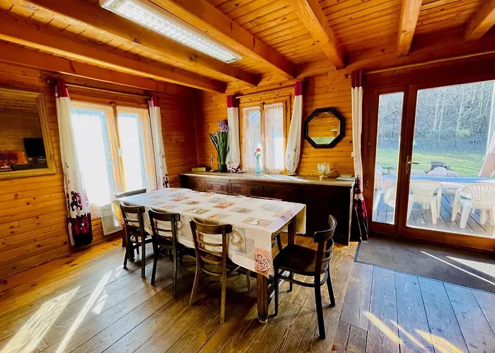Beautiful chalet near the center of Briançon