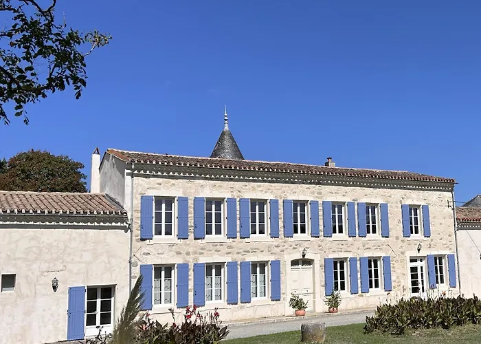 Domaine de Lanis - Chambres d'hôtes avec parc et piscine Castelnaudary