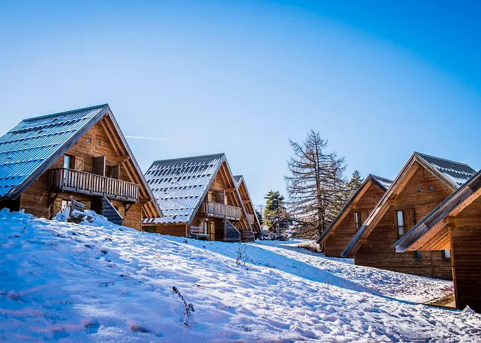 Chalet mitoyen rénové 3 pièces, 7 pers, terrasse, parking, animaux admis - FR-1-504-69 Saint-Étienne-en-Dévoluy avec Piscine