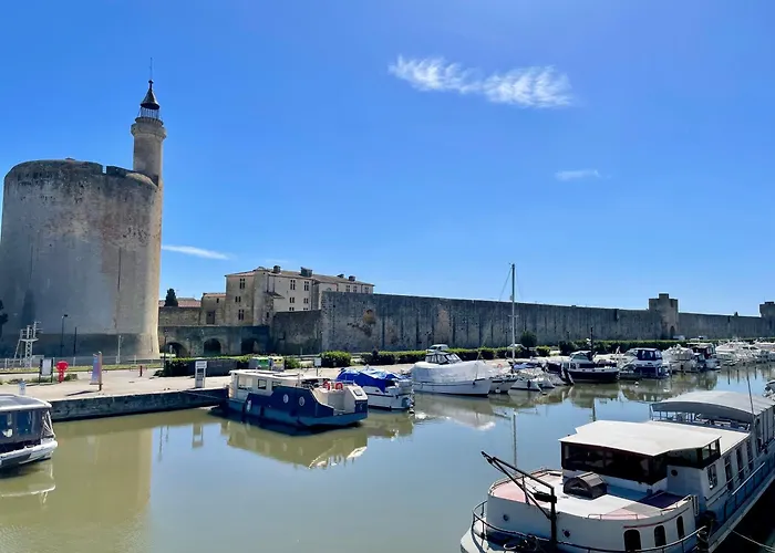 Hotel L'Escale Aigues-Mortes