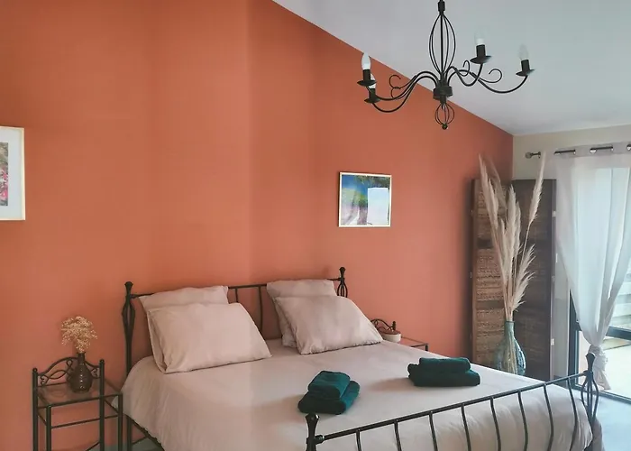 Bed and Breakfast Le temps des cigales 1 à Valensole