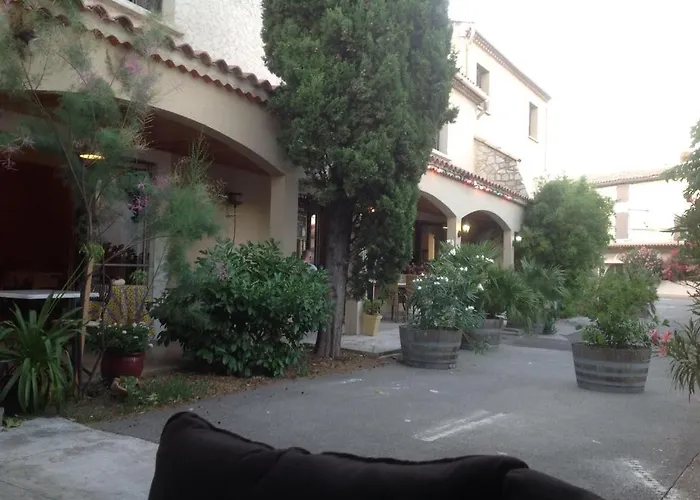 Hotel La Bastide à Alleins