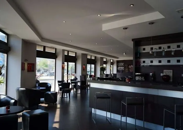 Hotel De L'Etoile Bois-Colombes