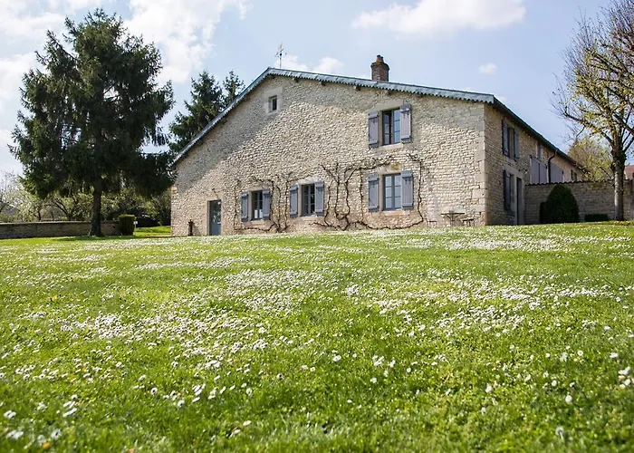 Hôtel-Restaurant La Montagne Colombey-les-Deux-Églises
