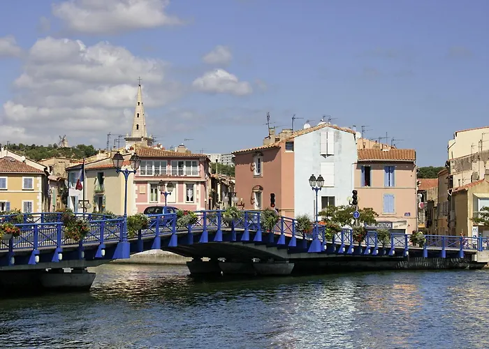 Kyriad Direct Martigues