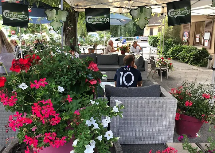 Hôtel-Restaurant Les Rochers La Balme-de-Sillingy