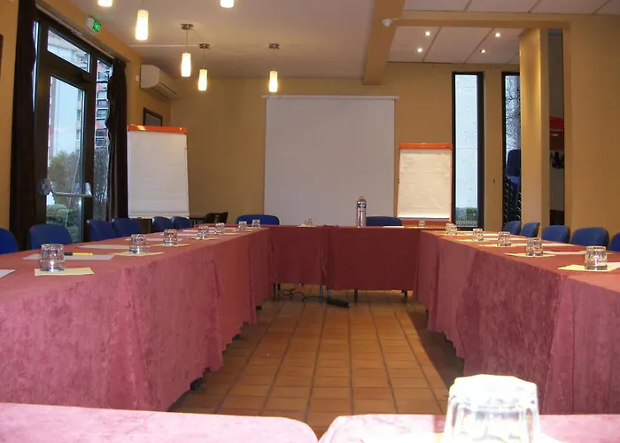 Central Hotel Créteil