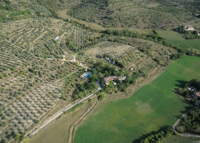 Villa le vieux mas du domaine de Pontet-Fronzele à Lagorce  avec Piscine
