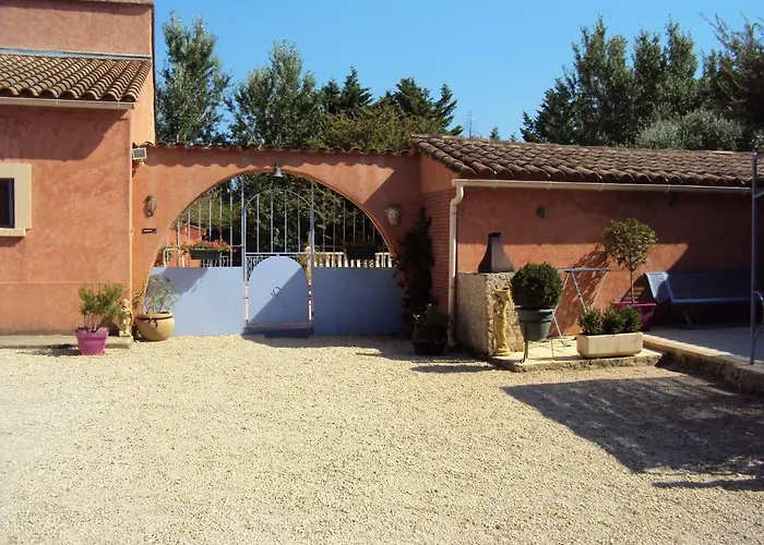 Hotel La Douloire à Pernes-les-Fontaines