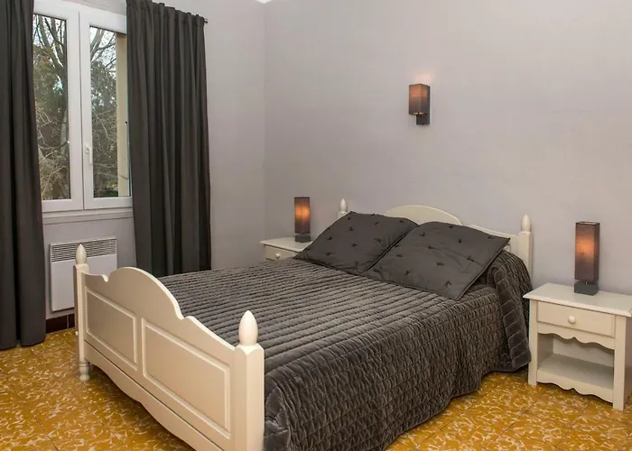 Gites Mas Ratero Thuir avec Piscine