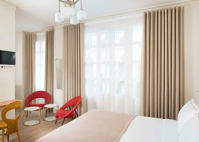 Hôtel Céleste Batignolles Montmartre Paris