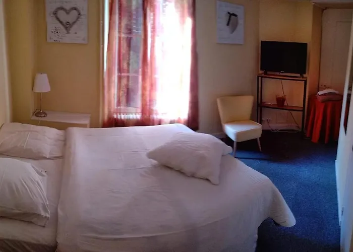 Hotel le relais à Fontenay-Trésigny