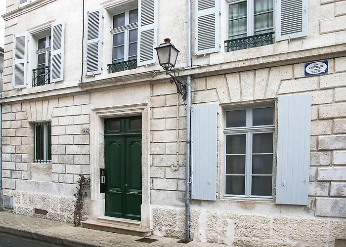 Appart Hôtel - Hyper Centre - VILLA CÔTÉ PLATEAU - 3 Étoiles Certifiées- Angoulême